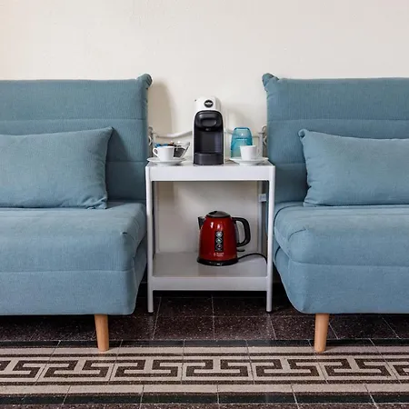 Onlyrooms Iv - Sea View & Free Parking Guest house