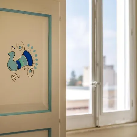 Onlyrooms Iv - Sea View & Free Parking Guest house