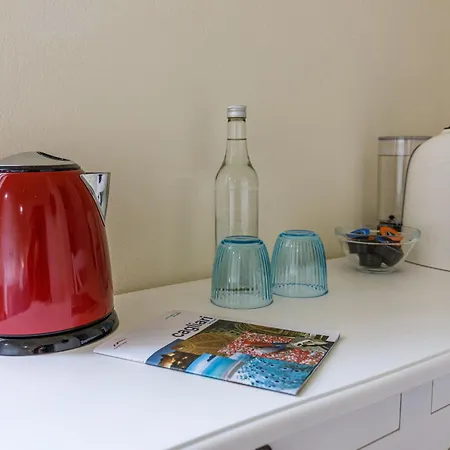 Gasthof Onlyrooms Iv - Sea View & Free Parking