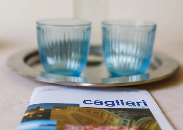Onlyrooms Iv - Sea View & Free Parking Pensjonat Cagliari
