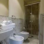 Pensión Onlyrooms Iv - Sea View & Free Parking