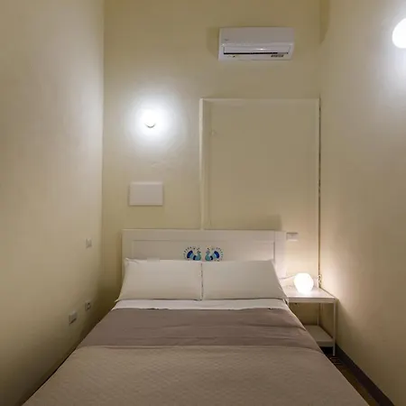 Onlyrooms Iv - Sea View & Free Parking