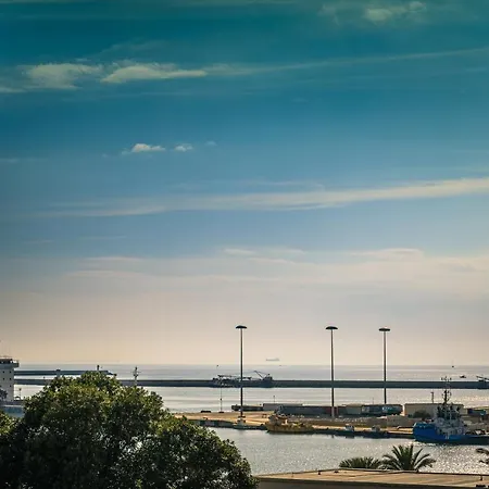 Onlyrooms Iv - Sea View & Free Parking 招待所