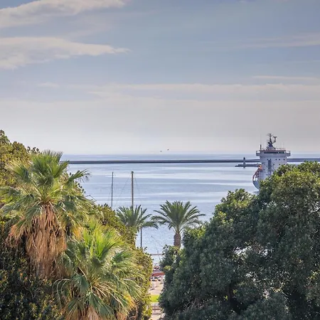 Guest house Onlyrooms Iv - Sea View & Free Parking 3*