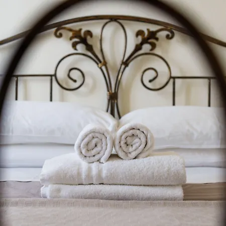 Onlyrooms Iv - Sea View & Free Parking Pensionat