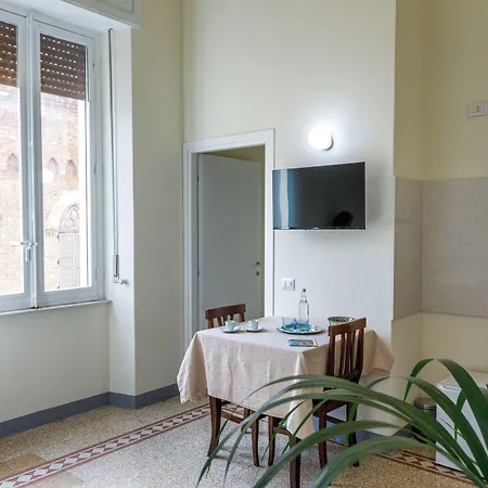 بيت ضيافة Onlyrooms Iv - Sea View & Free Parking 3*